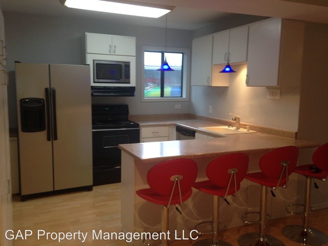 Building Photo - 238 N Tomahawk Island Dr