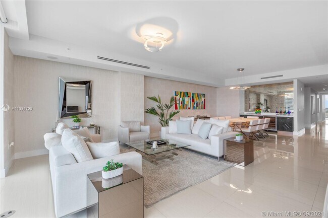 Foto del edificio - 3300 NE 188th St