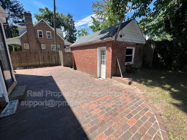 Foto del edificio - 2325 34th St SE