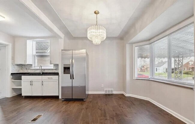 Foto del edificio - 11450 Minden Ave