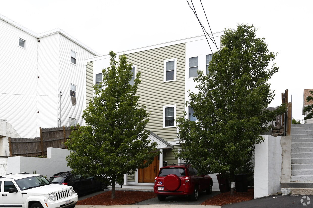 Building Photo - 109 Pearl Ave