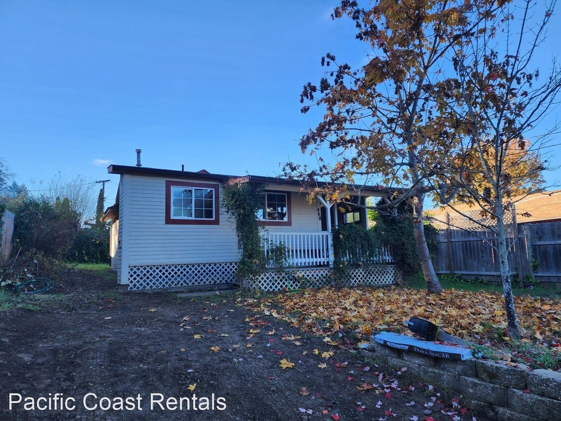 Primary Photo - 2 br, 1 bath House - 460 Melville Rd