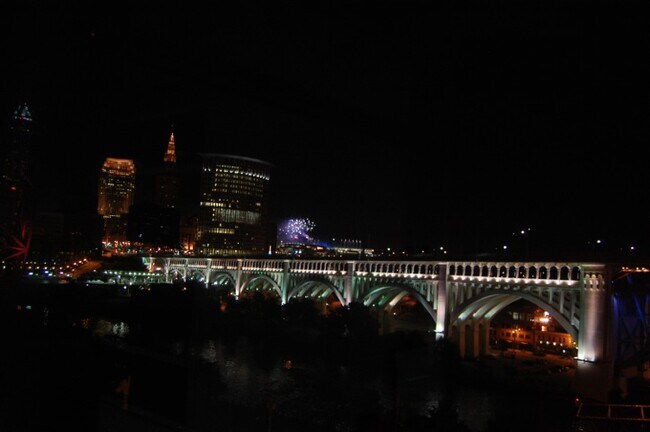 night bridge view - 1237 Washington Ave