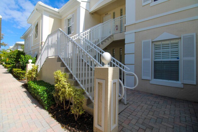 Foto del edificio - ***NORTH NAPLES***SWEET WATER BAY***FURNISHED SEASONAL RENTAL***