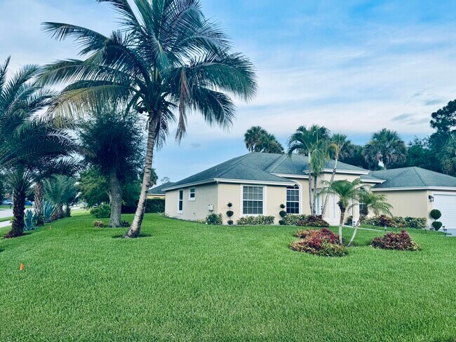 Foto del edificio - 3601 SW Ballweg St