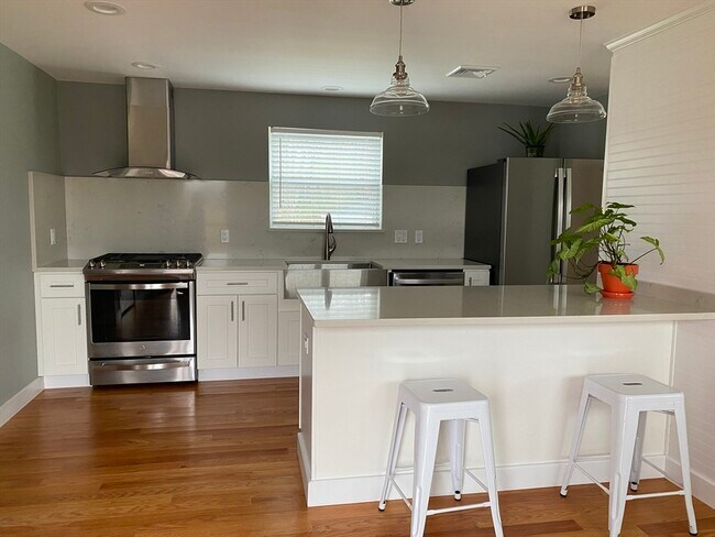 Foto del edificio - 27 Lees River Dr