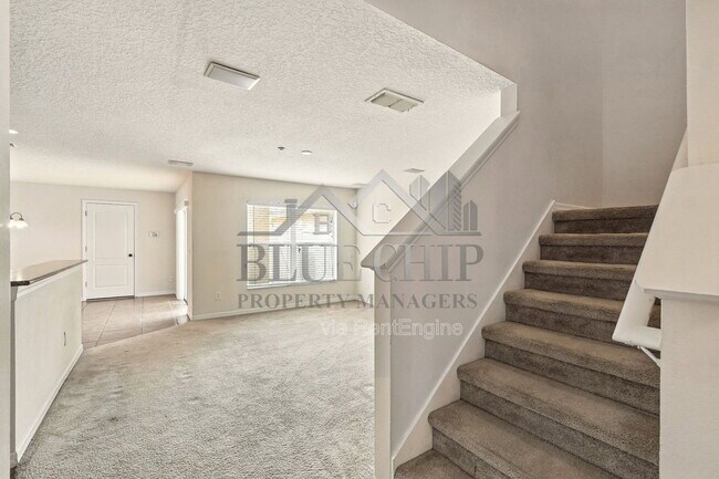 Foto del edificio - 13800 Golden Russet Dr