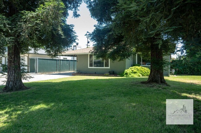 Foto del edificio - 1136 E Griffith Way