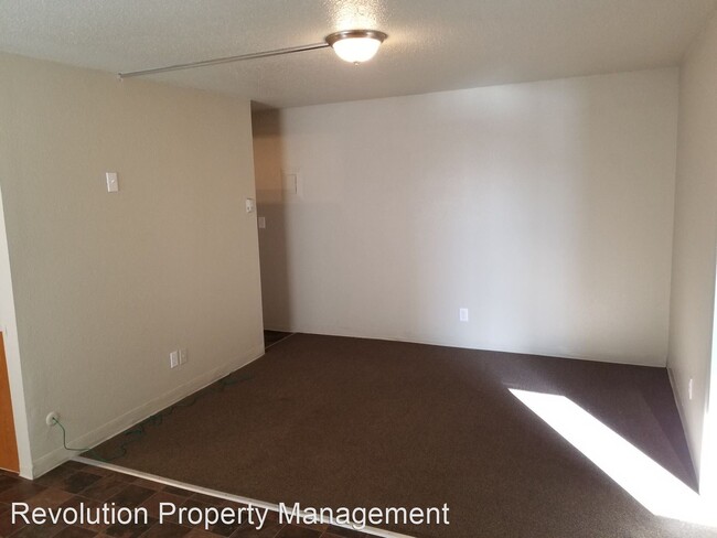 Building Photo - 1337 Canyon Rd