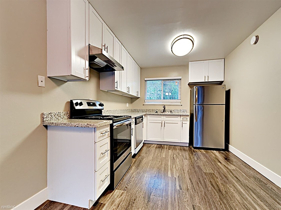 3 br, 1 bath - 1025 35th Ave Apt 16 - 3 br, 1 bath  - 1025 35th Ave Apt 16
