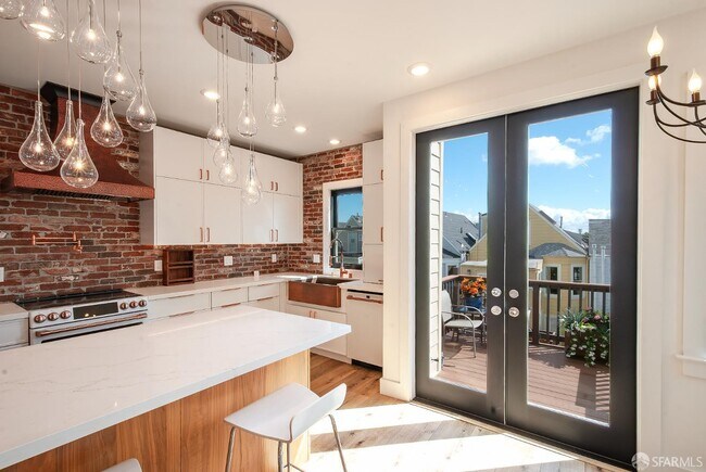 Foto del edificio - 60 Carmelita St