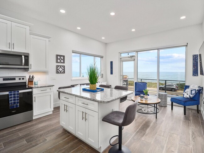 Foto del edificio - 705 North Oceanshore Boulevard-SI ID1051619P