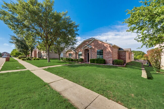 Building Photo - 1305 Coastal Dr