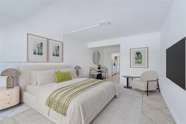 Foto del edificio - 6930 Rue Versailles Dr
