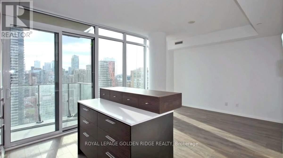 Photo principale - 75-3275 St Nicholas St