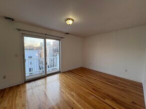 Building Photo - 37 Reservoir Ave