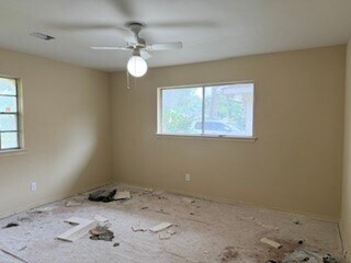 Foto del edificio - 7118 Redding Rd