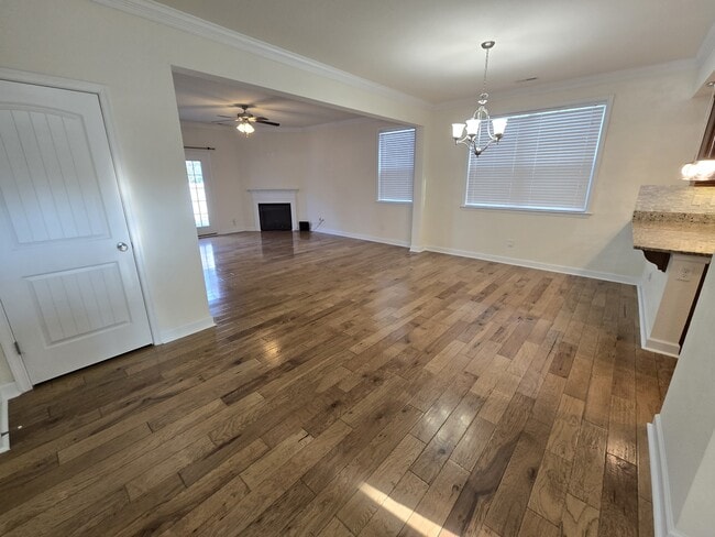 Building Photo - 4724 Bruce St