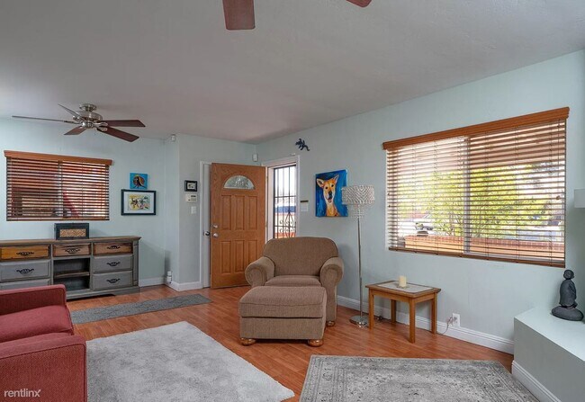 Foto del edificio - 2 br, 1 bath House - 5701 East Hawthorne S...