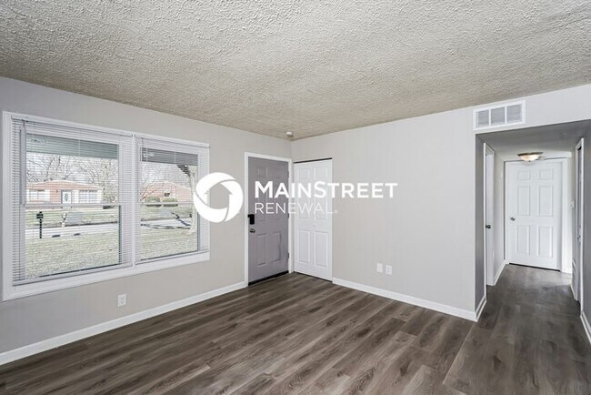 Building Photo - 3 Bedroom Pet-Friendly Home in Fairdale, K...