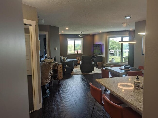 Photo du bâtiment - 3 bedroom in Grande Prairie AB T8V 6Z3