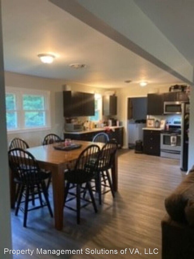 Building Photo - 3 br, 2 bath House - 303 Edmonds Rd
