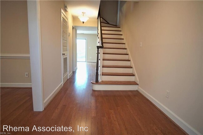 Building Photo - 2 br, 3 bath House - 420 Linkhorn Dr Apt #5