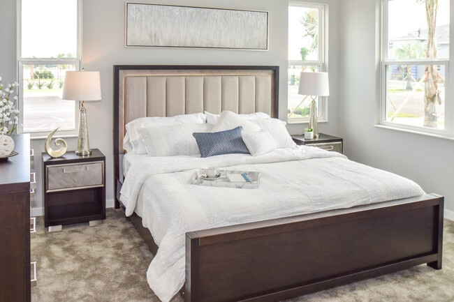 Building Photo - The Solera at Kendall West