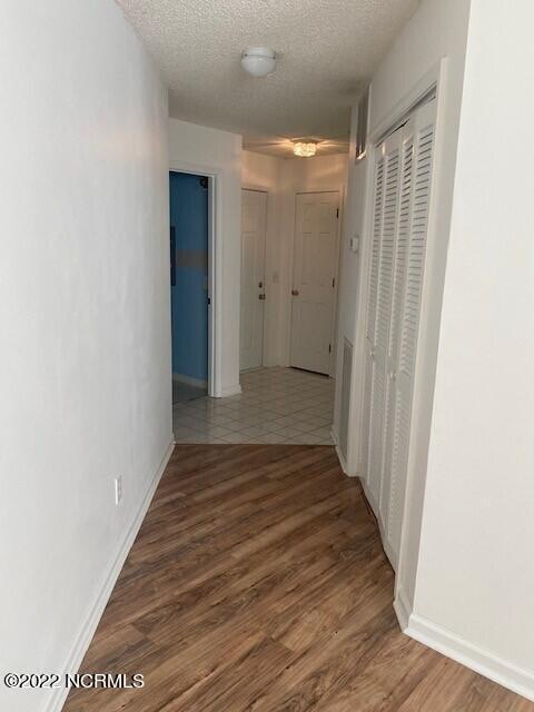 Foto del edificio - 1601 Willoughby Park Ct