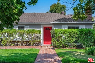 Building Photo - 769 Wildomar St