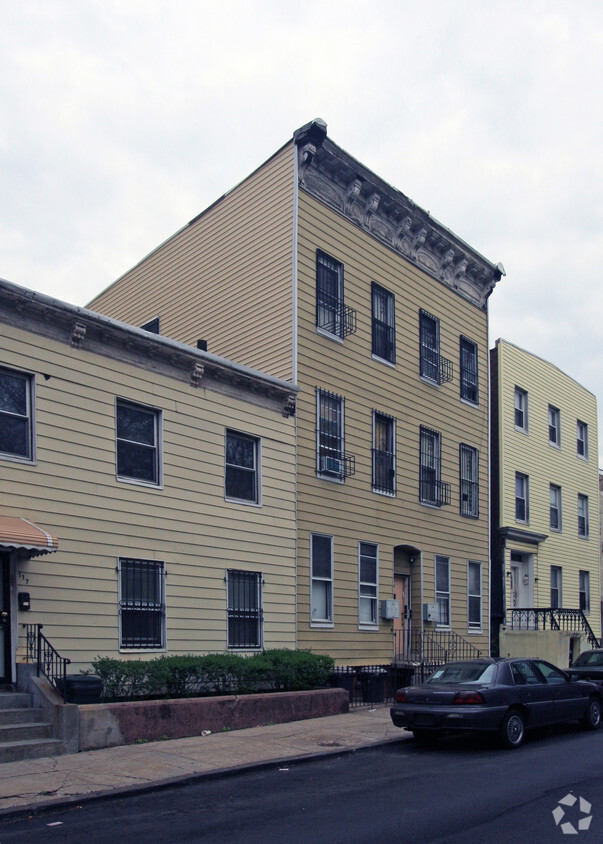 Building Photo - 119 Taaffe Pl