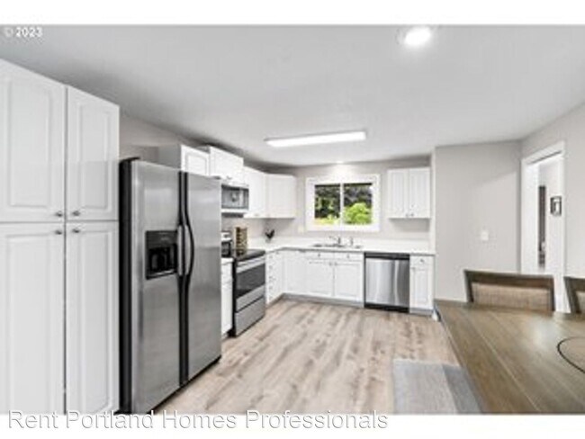 Foto del edificio - 3 br, 2 bath House - 1452 NE Kathryn Street
