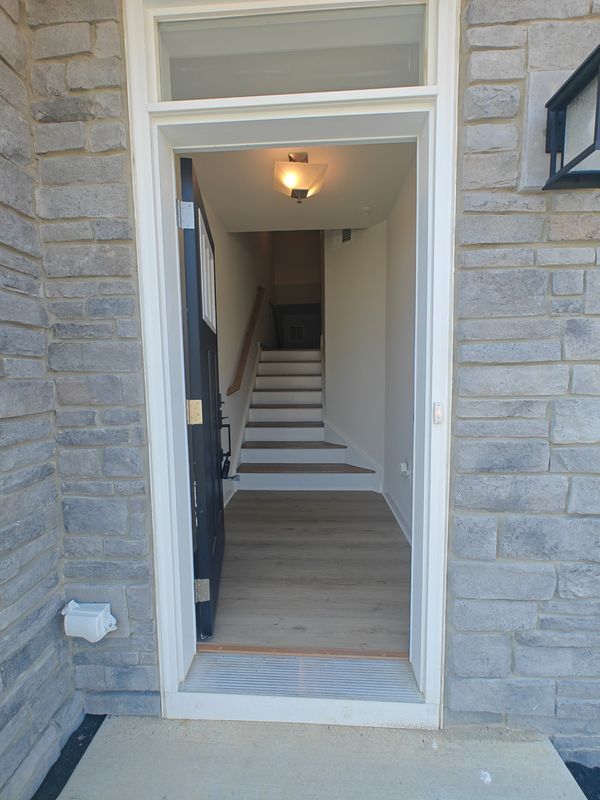 Building Photo - 109 S Durham Dr