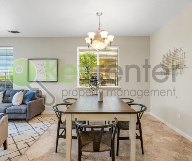 Building Photo - 209 Needle Ct