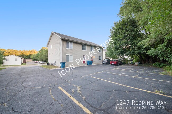 Building Photo - 1247 Redpine Way