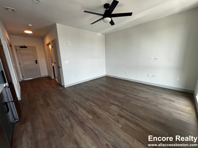 Building Photo - 80 Rugg Rd