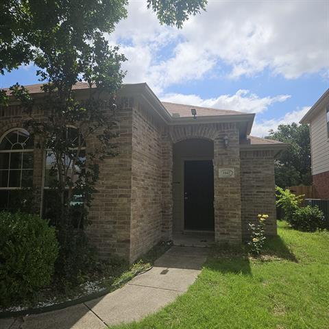 Building Photo - 1042 Warbler Ln