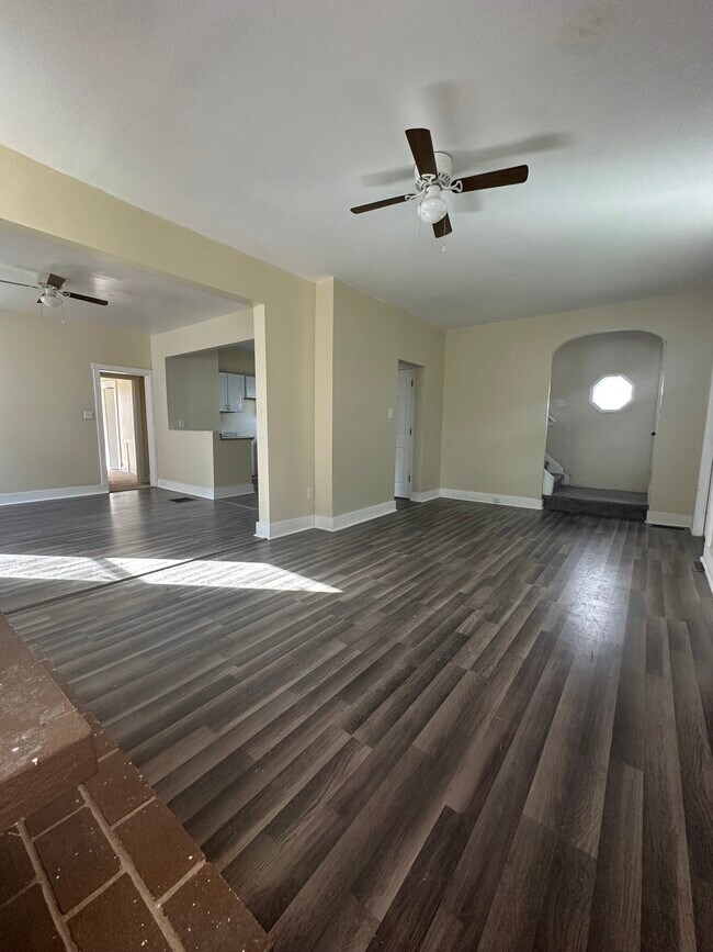 Living Room - 1043 Wade St