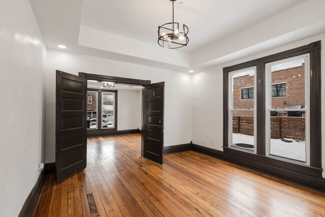 Foto del edificio - 205 Broadway St