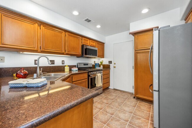 Building Photo - 12825 Ternberry Ct