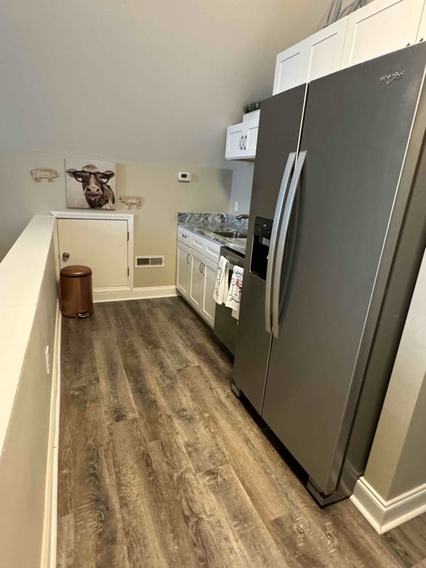 Building Photo - 102 Lantern Ridge Dr