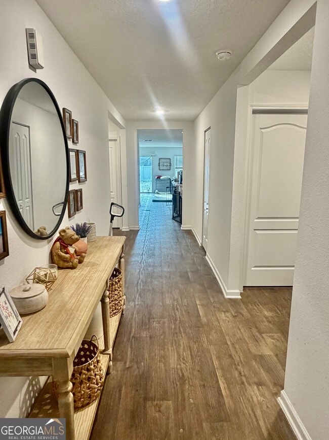 Foto del edificio - 90 Landing Blvd