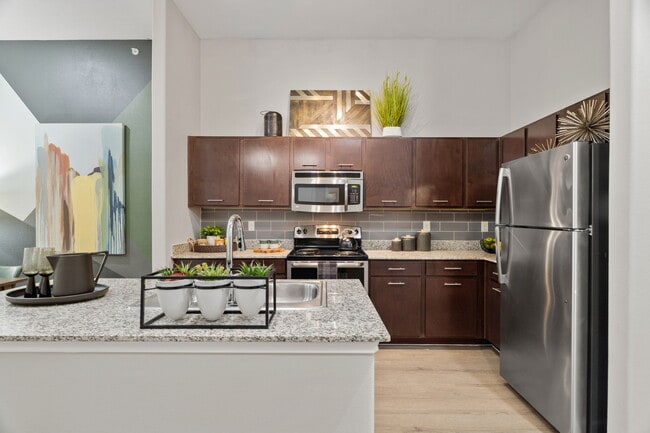 Building Photo - Urban Crest Apartments