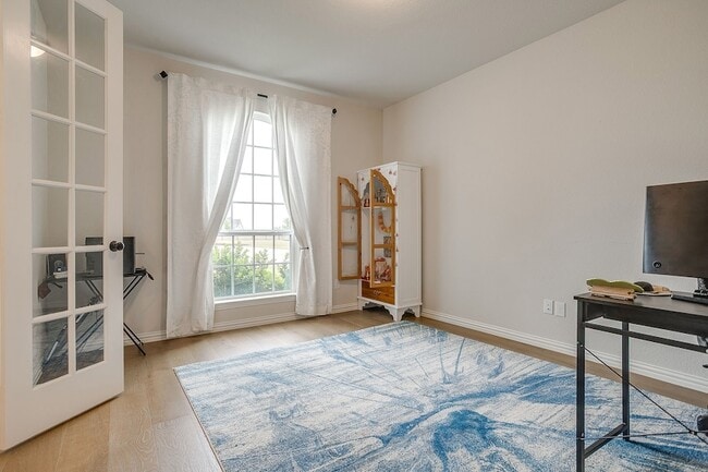 Foto del edificio - 550 Peppercress Ln