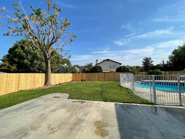 Building Photo - 14304 Culiacan Ave
