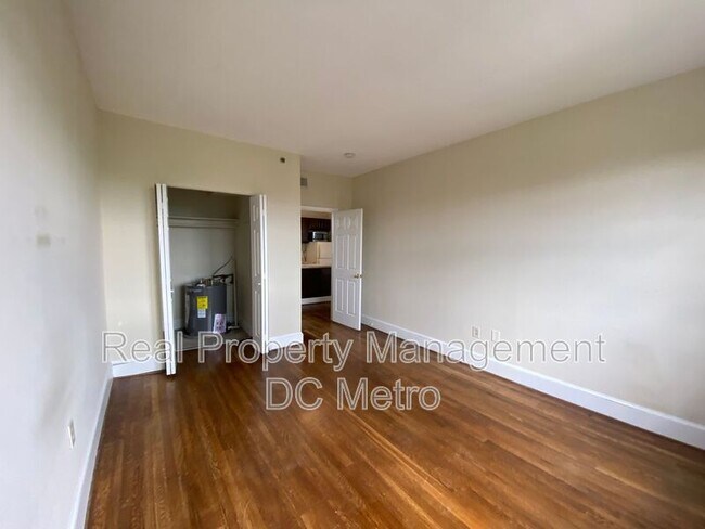 Photo - 815 Maryland Ave NE Apartment