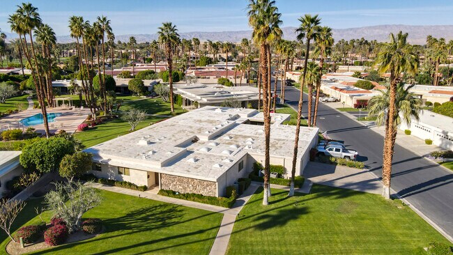 Foto del edificio - 45735 Pawnee Rd