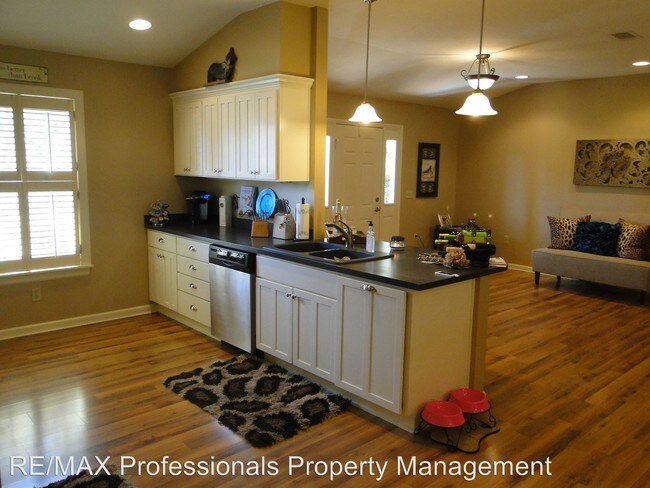 Foto del edificio - 4 br, 2 bath House - 965 NW Savannah Circle