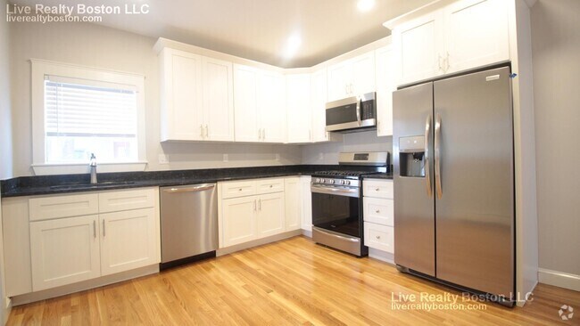 Building Photo - 1433 Cambridge St