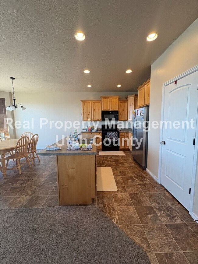 Foto del edificio - Townhome in Saratoga Springs